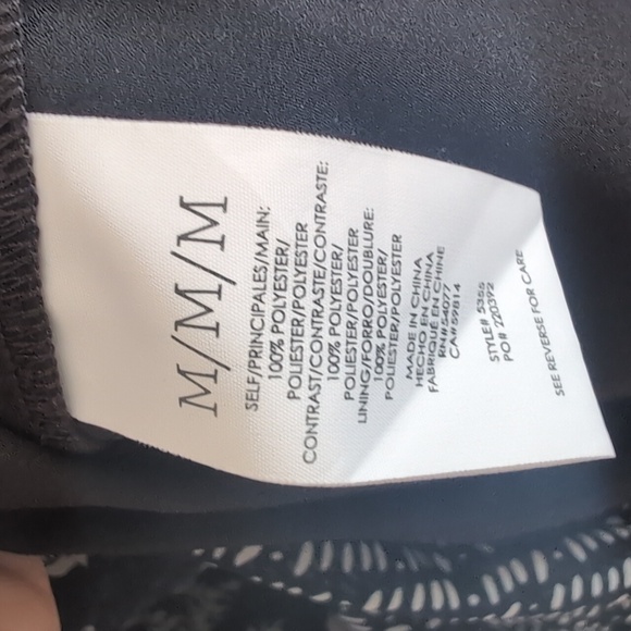 CAbi Floral Flutter Top - Picture 4 of 4